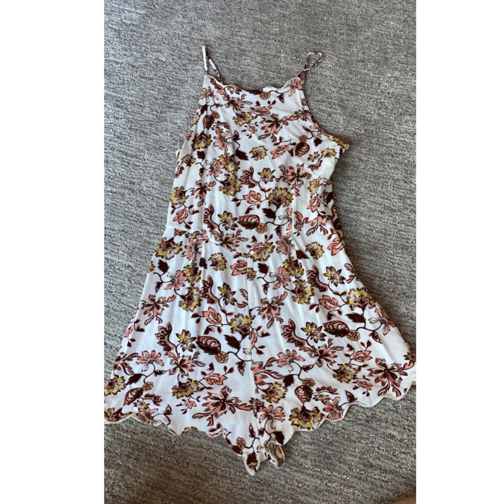 Kendall & Kylie floral romper